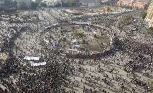 Scontro fra temporalità: capitale, democrazia e piazze